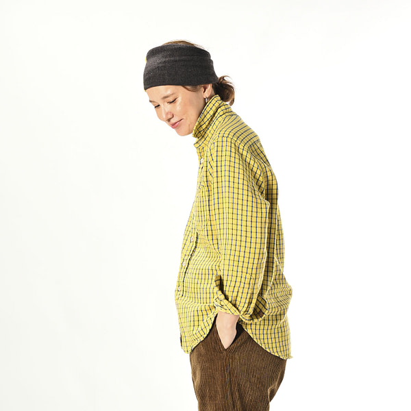 Indian Flannel 908 Loafer Petite Collar Shirt Female Model