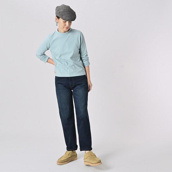 Square T-shirt Female Model