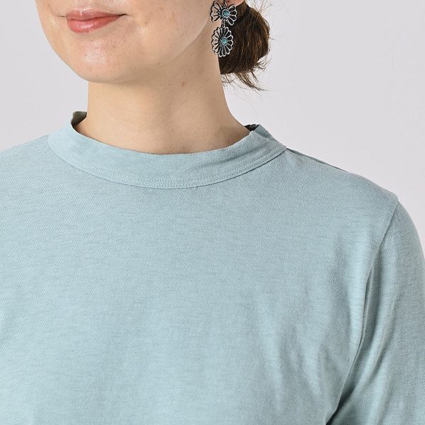 Square T-shirt Female Model