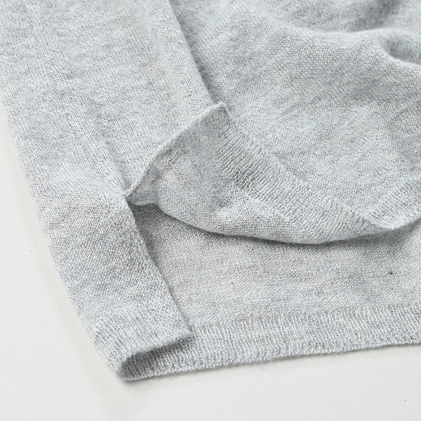 Plant Dyed Cashmere Super Gauze Cache-Coeur Detail