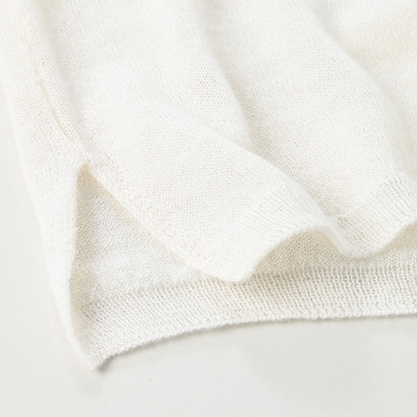 Plant Dyed Cashmere Super Gauze Henley Detail