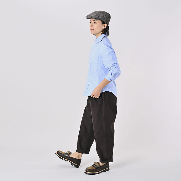 Moleskin 908 Peg Top Pants Female Model