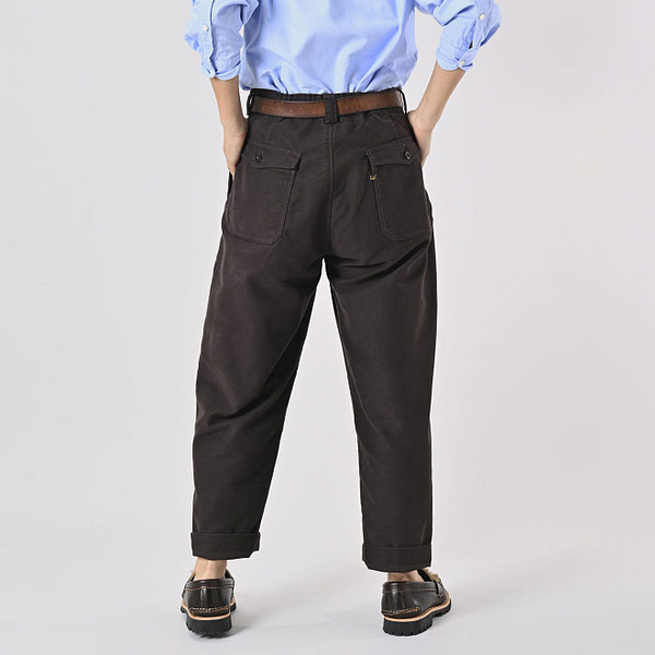 Moleskin 908 Peg Top Pants Female Model