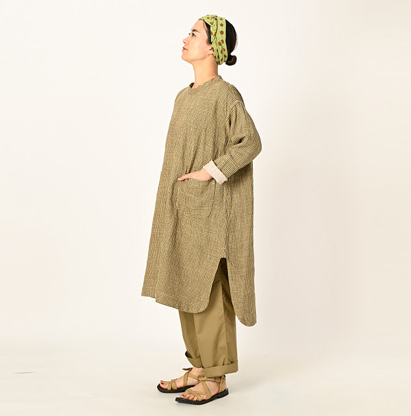 Linen Tweed Dress Female Model