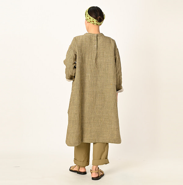 Linen Tweed Dress Female Model
