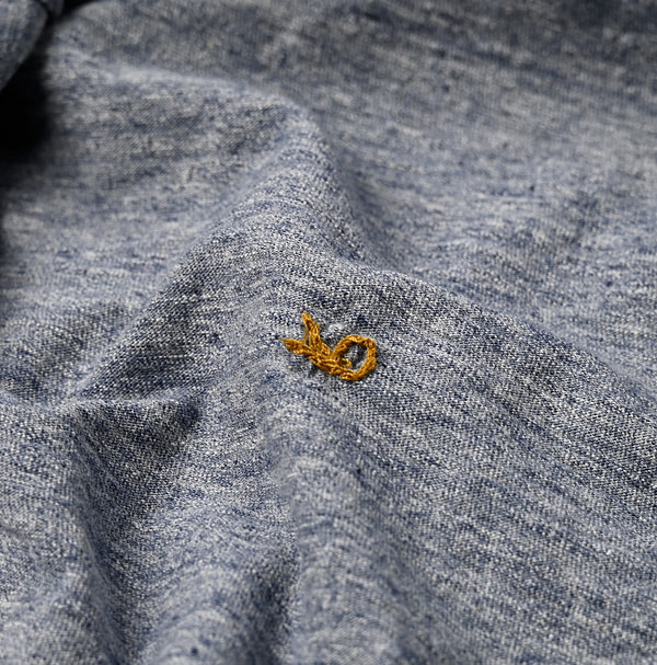Top Dozume Tenjiku Yock Neck Big Slit T-shirt Detail