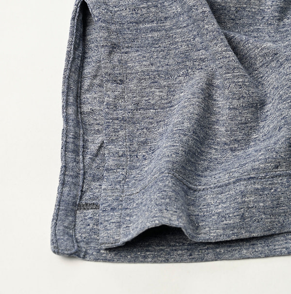 Top Dozume Tenjiku Yock Neck Big Slit T-shirt Detail