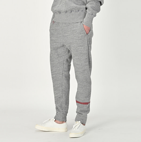 Top Urake 908 Sweat Pants Male Model