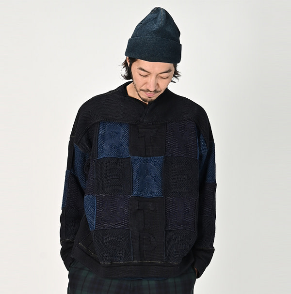 Indigo 908 Checkered Pattern New Year Outer T-shirt Male Model