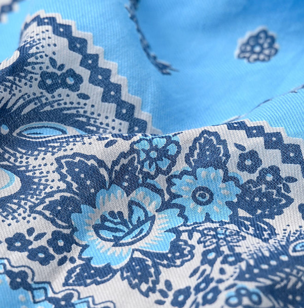 Supima Aya Feather Paisley Bandana Detail