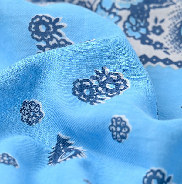 Supima Aya Feather Paisley Bandana Detail