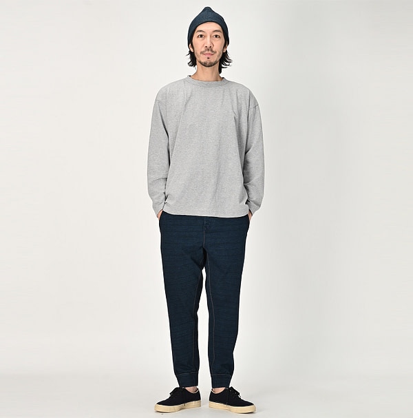 Indigo Dekoboko Tenjiku 908 Sweat Pants Male Model
