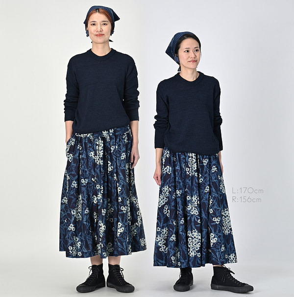 Indigo Aster Print Easy Skirt Female Models