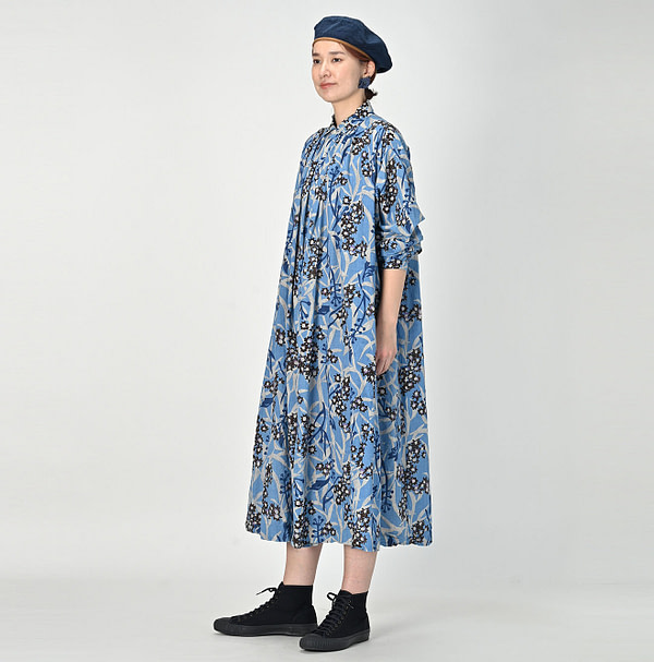 Aster Print Kushukushu Dress Female Model