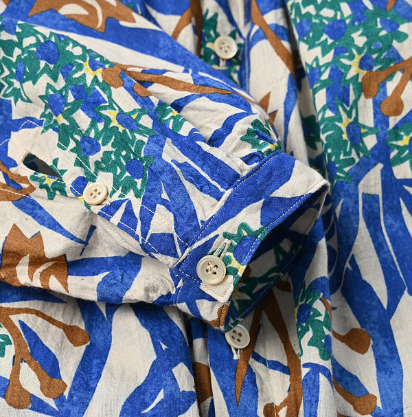 Aster Print Kushukushu Dress Detail