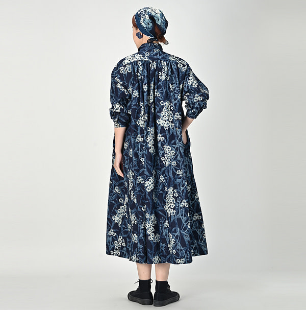 Indigo Aster Print Kushukushu Dress Female Model