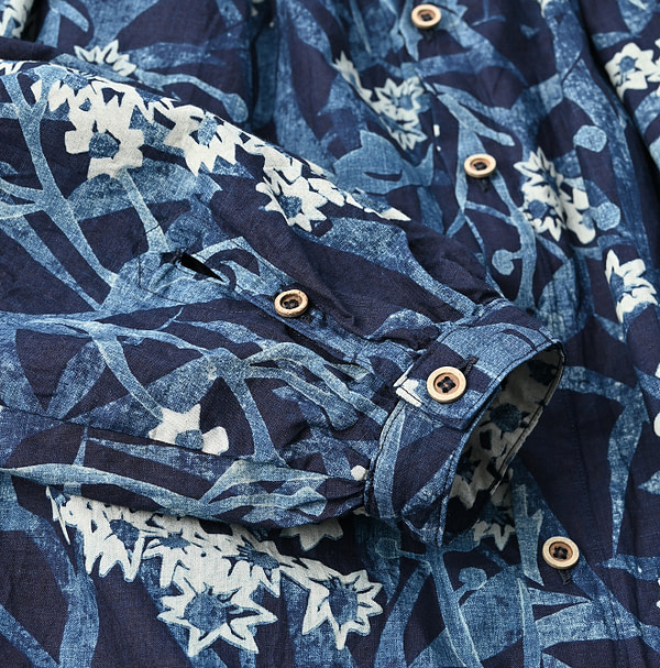 Indigo Aster Print Kushukushu Dress Detail