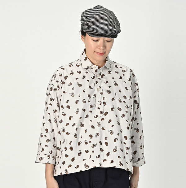 504 OX Paisley Print M Shirt Female Model