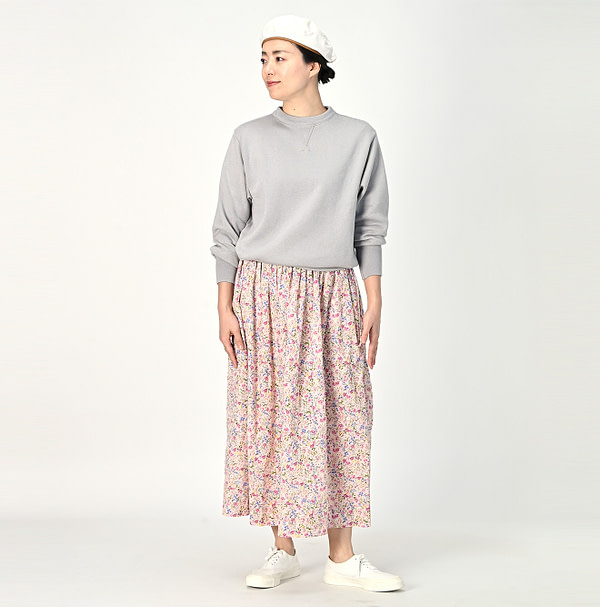 Ukiuki Flower Print Easy Gather Skirt Female Model