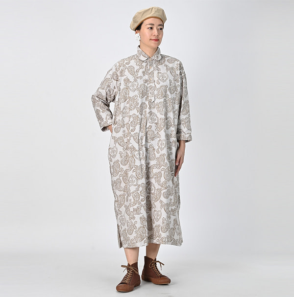 504 OX Paisley Print Shirt Dress Female Model