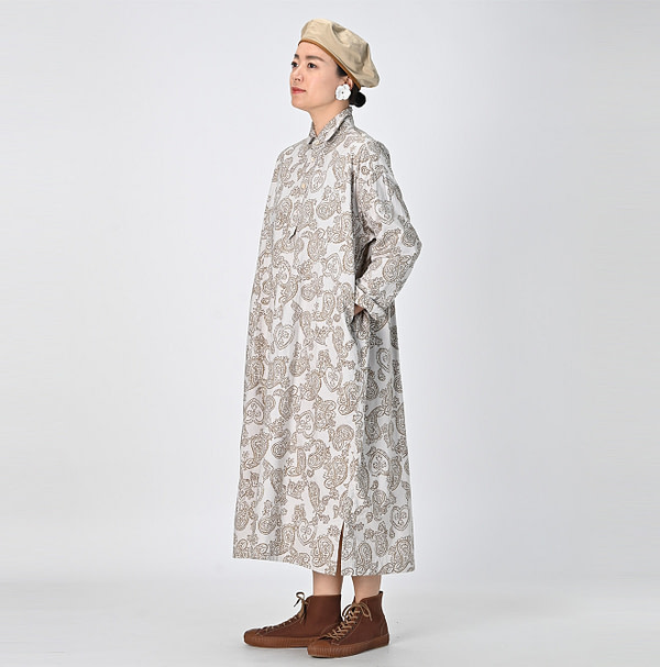 504 OX Paisley Print Shirt Dress Female Model