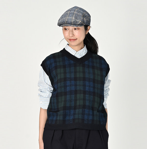 Indigo Ivy Jacquard 908 Vest Female Model