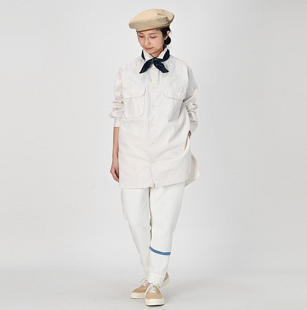 Mon Petit Chino 908 Grandpa Shirt Female Model