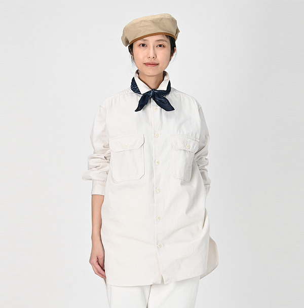 Mon Petit Chino 908 Grandpa Shirt Female Model