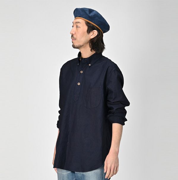 Indigo Supima OX 908 Loafer Button Down Pull Male Model