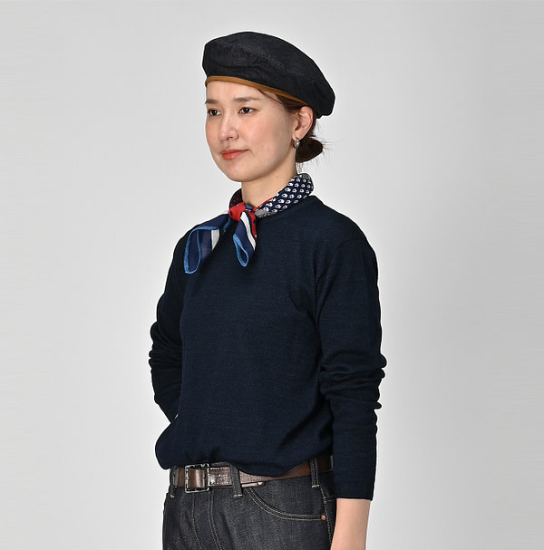 Indigo Whole Super Gauze 908 Crew Female Model