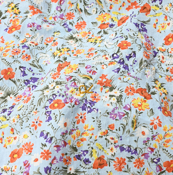 Ukiuki Flower Print Petit Loafer Shirt Detail