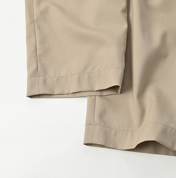 Summer Wool Easy Slacks Pants MEN Detail