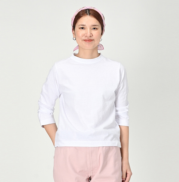 Tenjiku Square T-shirt Female Model