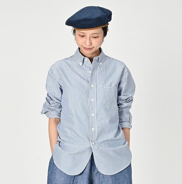 Usu OX Loafer 908 Button Down Shirt Female Model