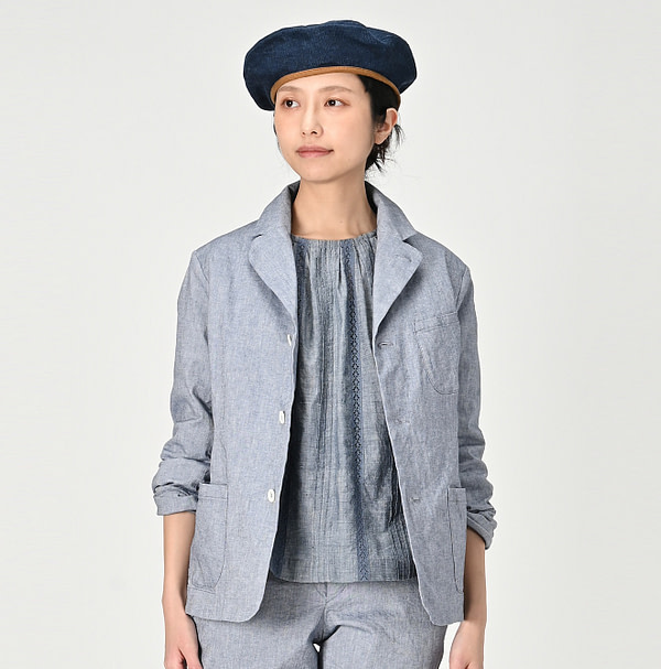 Cotton Linen OX Stretch Shirt Jacket Female Model