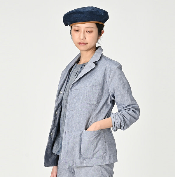 Cotton Linen OX Stretch Shirt Jacket Female Model