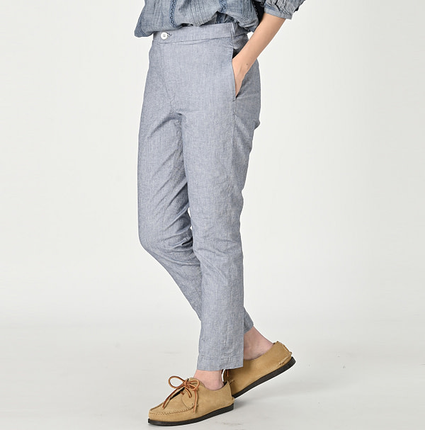 Cotton Linen OX Stretch Easy Slim Pants Female Model