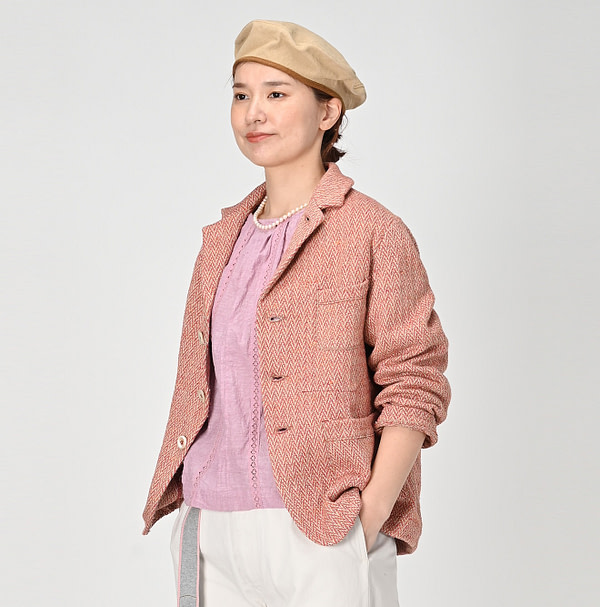 Linen Herringbone 908 Jacket Female Model