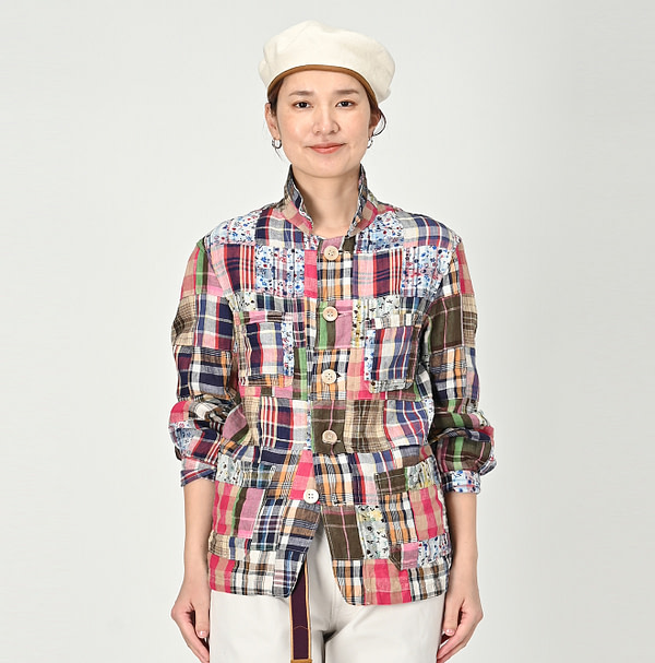 Mix Patchwork 908 4-pocket Shirt Female Model