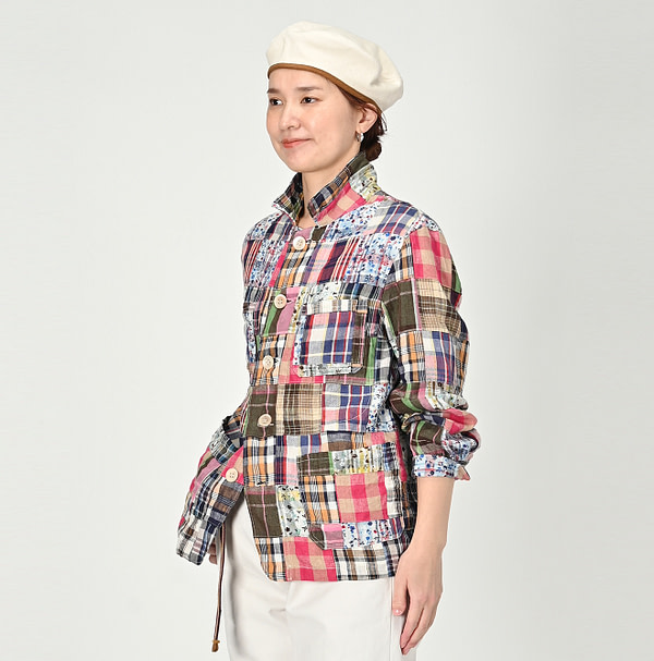 Mix Patchwork 908 4-pocket Shirt Female Model