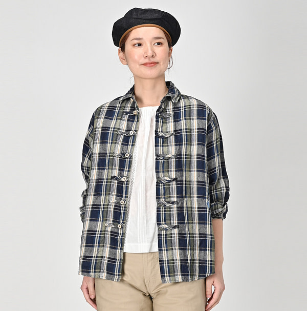 Indian Linen Twill 908 8 Knot Shirt Female Model