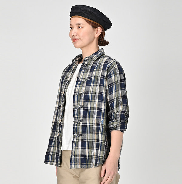 Indian Linen Twill 908 8 Knot Shirt Female Model