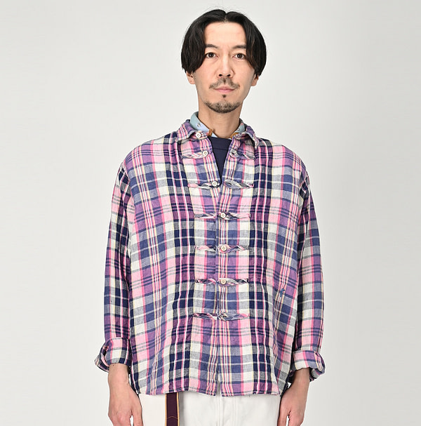 Indian Linen Twill 908 8 Knot Shirt Male Model