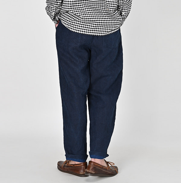 Indigo Linen Cloth 908 Baker Pants Male Model