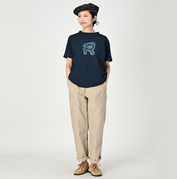 Indigo R Piggy Print 908 T-shirt Nou Female Model