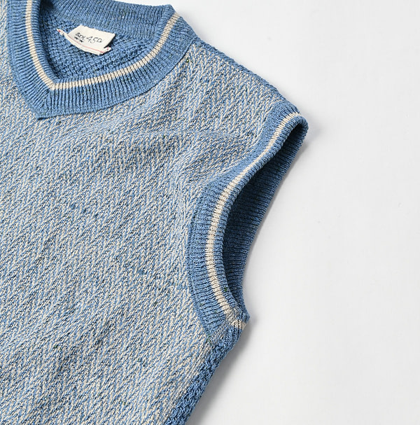 Linen Herringbone 908 Vest Detail