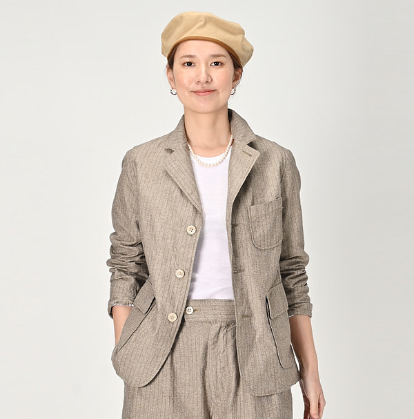 Yorimoku Cotton Tweed Blazer Female Model