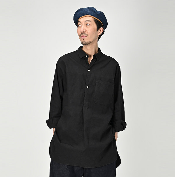 Indigo Khadi OX 908 Grandpa Pull Shirt Sumi Male Model