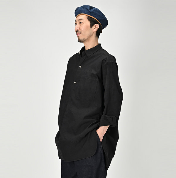 Indigo Khadi OX 908 Grandpa Pull Shirt Sumi Male Model