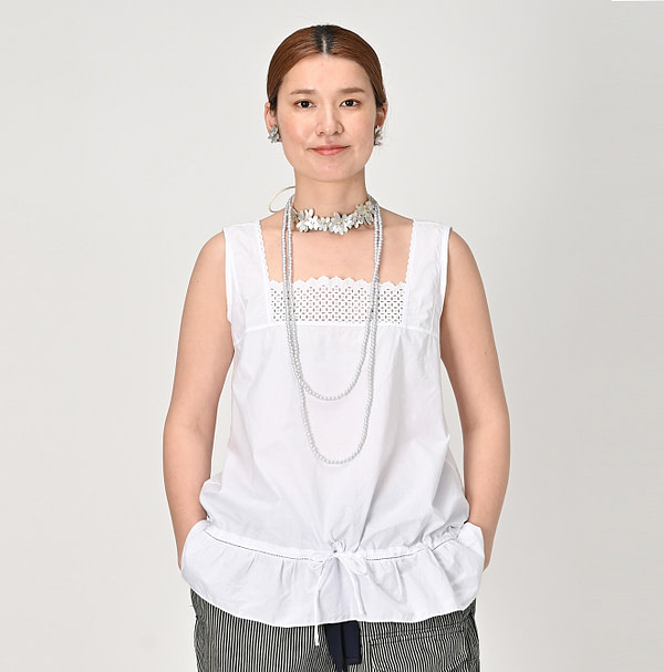 Batiste Cutwork Camisole Female Model